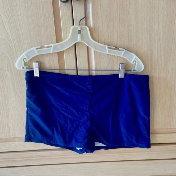 Tankini Set - Picture 2 of 2